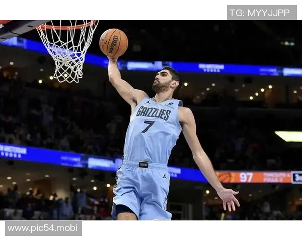 阿尔达马Ins晒合影，深情告别灰熊队友